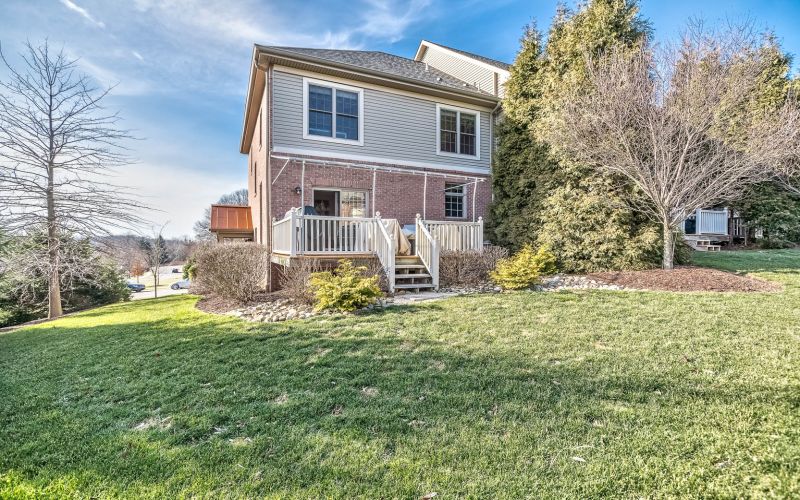 1702 Waterleaf Drive The Fields of Nicholson North Allegheny Schools