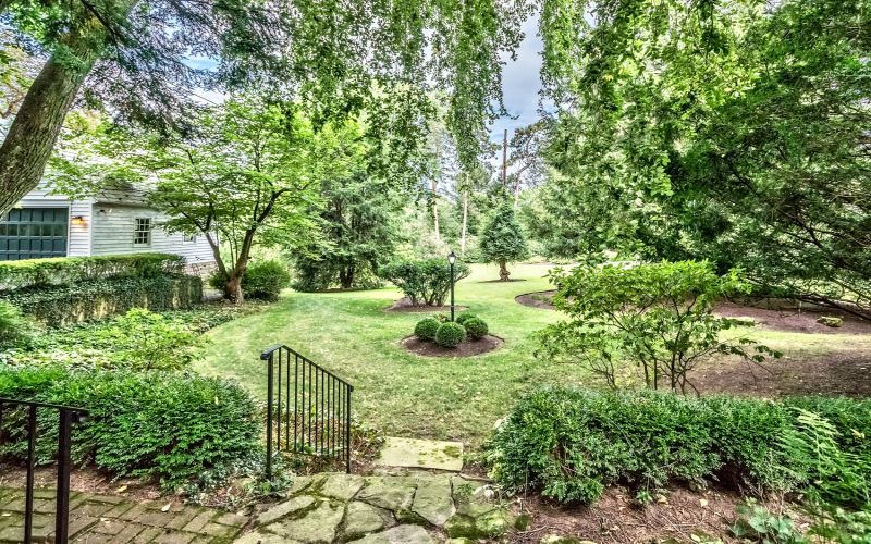 4435 Mount Royal Boulevard Hampton Township Schools Allison Park PA, 15101